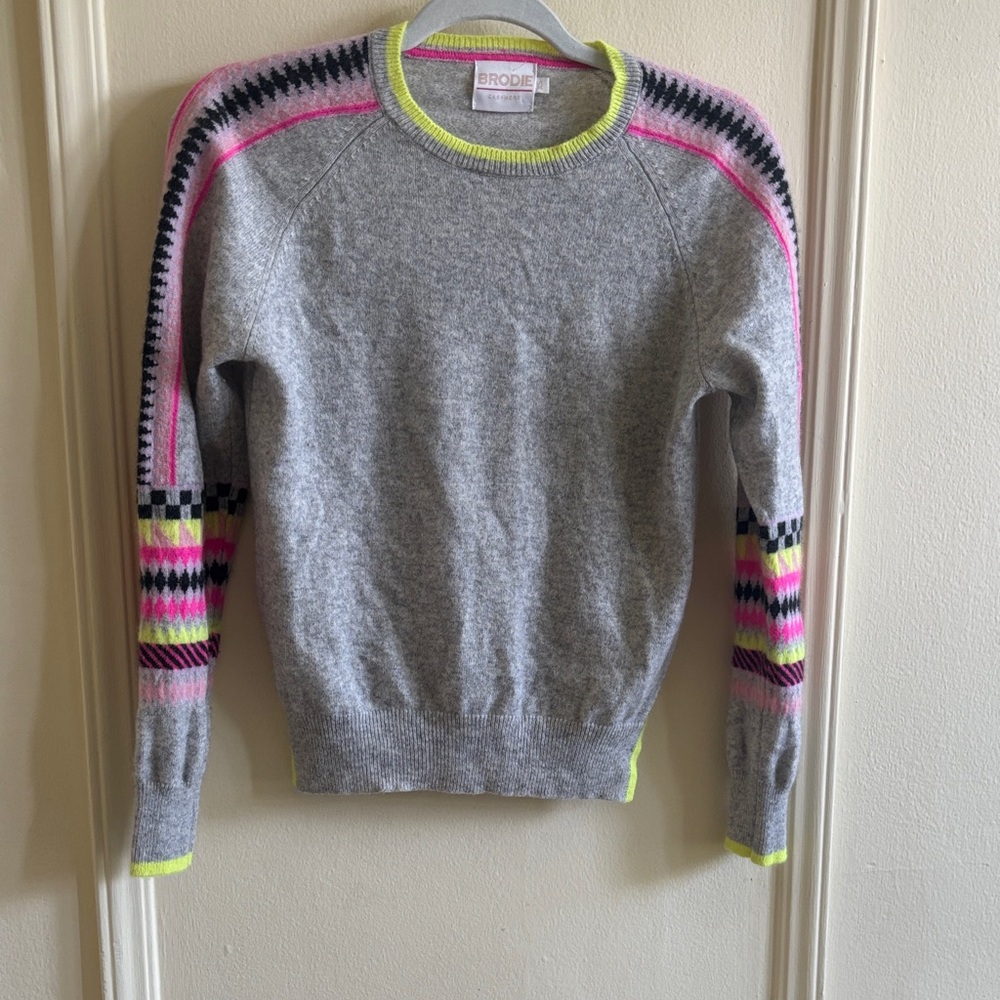 Brodie - Popping Fairisle Jumper in Grey
Regular price $330.00 USD - Picture 4 of 16